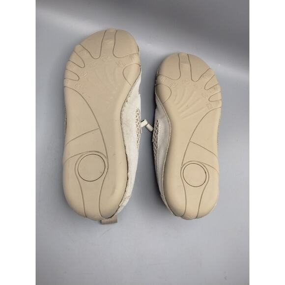 Dbeck Women’s Shoes Size 7.5-8 Beige Suede Sneakers Walking Shoes See Pictures - Picture 5 of 8